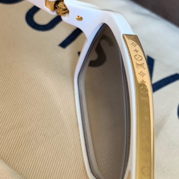 Louis Vuitton EVIDENCE Sunglasses 🔥🔥🔥 - Picture 7 of 11